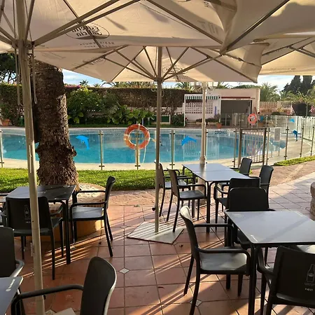 Moderno Estudio Y Piscina A 50 Metros De La Playa Apartment *